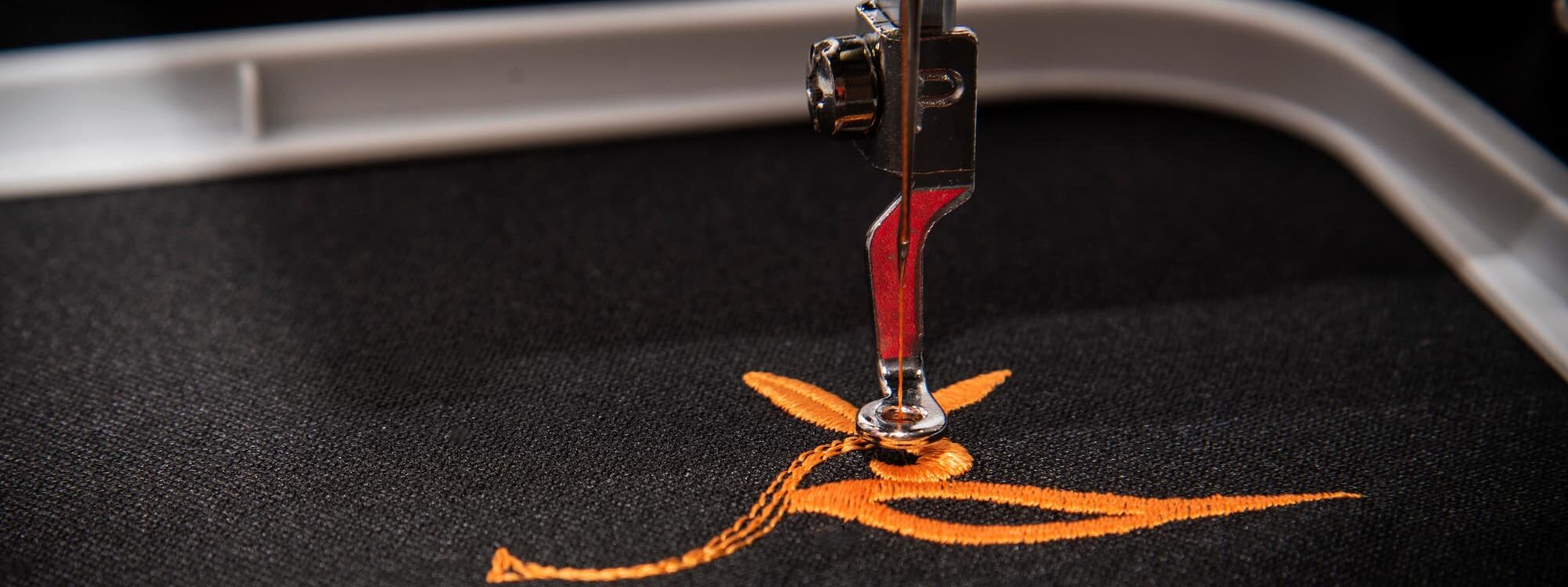 Comment la broderie peut-elle refl&eacute;ter les valeurs de votre entreprise sur vos tenues pro ? Reichshoffen